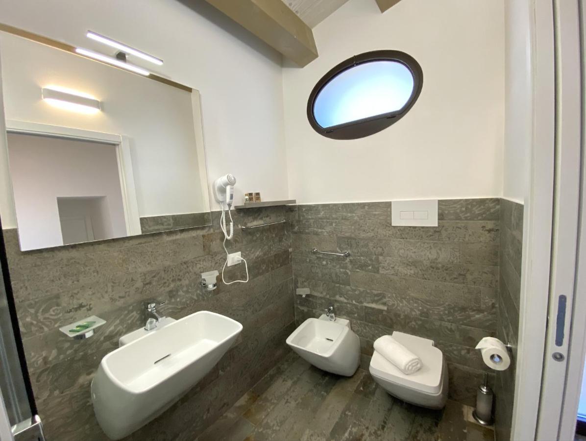 L'Ulivo Comfort Rooms Terrasini Kültér fotó